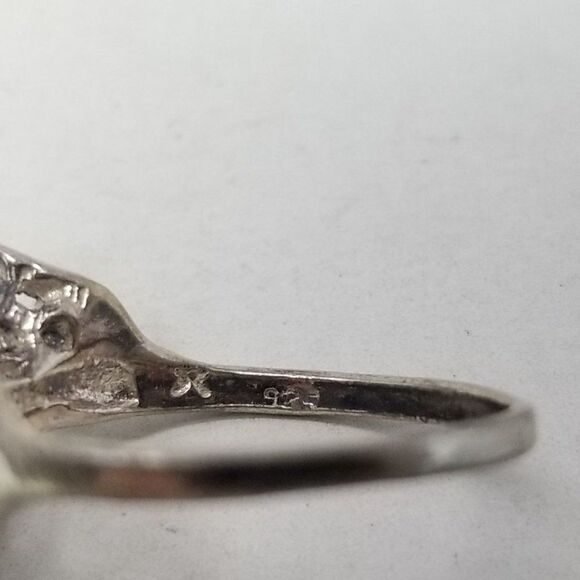 Vintage Sterling Silver Abstract Wavy Filigree Design Ring, Size 6 1/2 Band - Picture 5 of 10